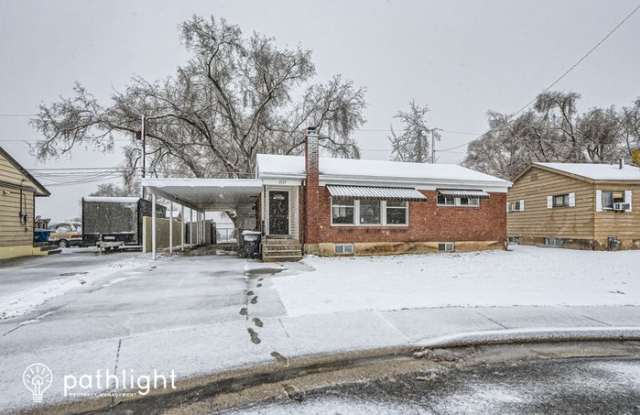 4329 South 275 West - 4329 South 275 West, Washington Terrace, UT 84405
