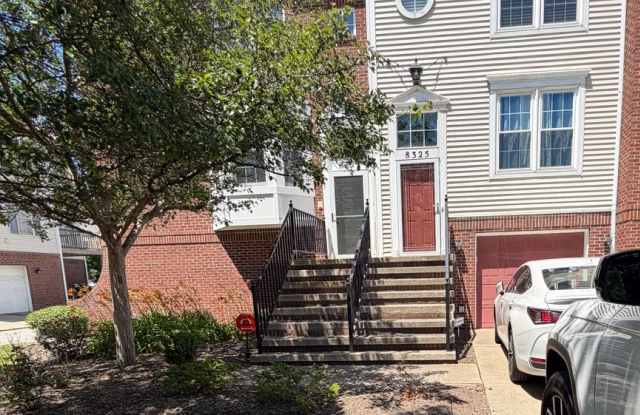 Location, Convenience & Comfort – Steps from Cleveland Clinic! photos photos Location, Convenience & Comfort – Steps from Cleveland Clinic! photos photos