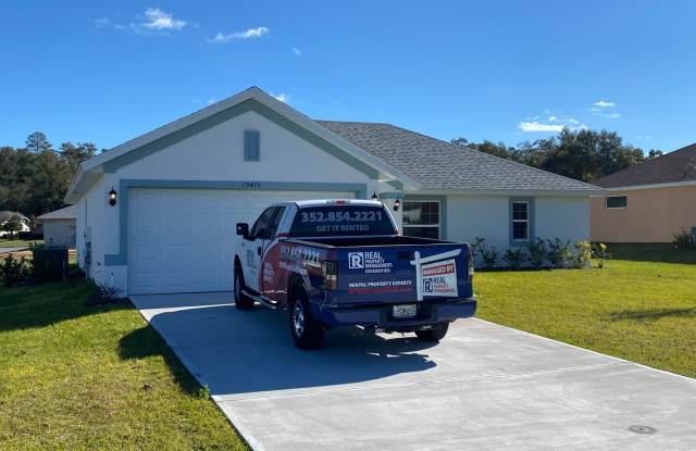 Desirable SW Ocala Neighborhood 3/2/2 **WON'T LAST** photos photos