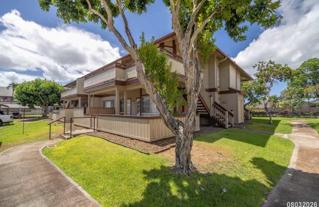 Palm Court, $2695, 2br/2ba Townhouse w/2 parking stalls, Avail Now (Ewa Beach) Gallery 1