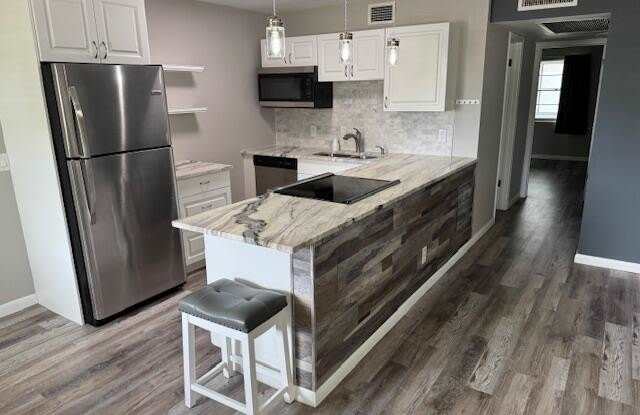 311 Chatham O photos photos