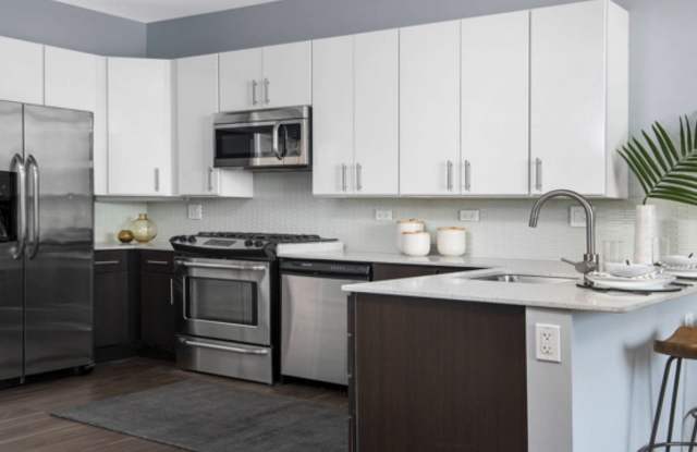 779 W Adams St photos photos