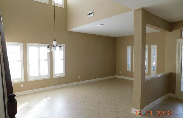 270 CANDLEBARK DR Gallery 3