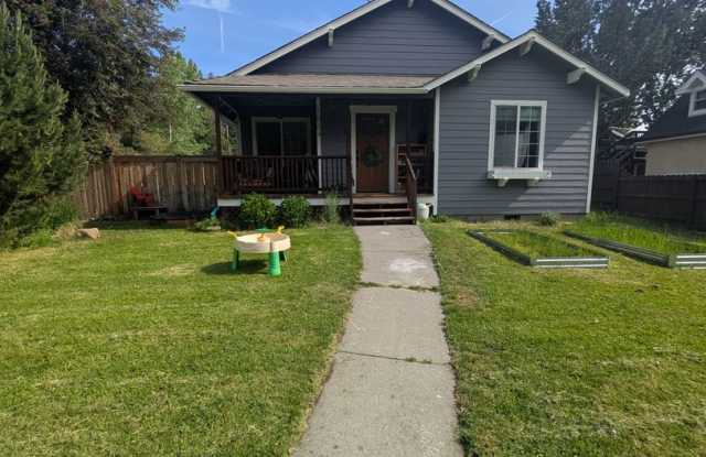 Beautifully Remodeled 3 Bed/2 Bath on Bend's Westside photos photos