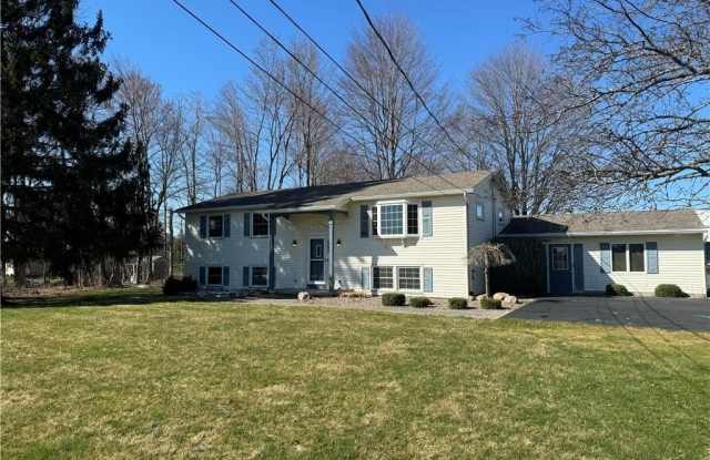 1095 Hamlin Parma Townline Road Gallery 1