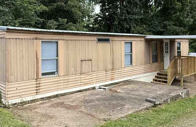 2 Bedroom 1 Bathroom Trailer Located in West Asheville/Acton Road photos photos
