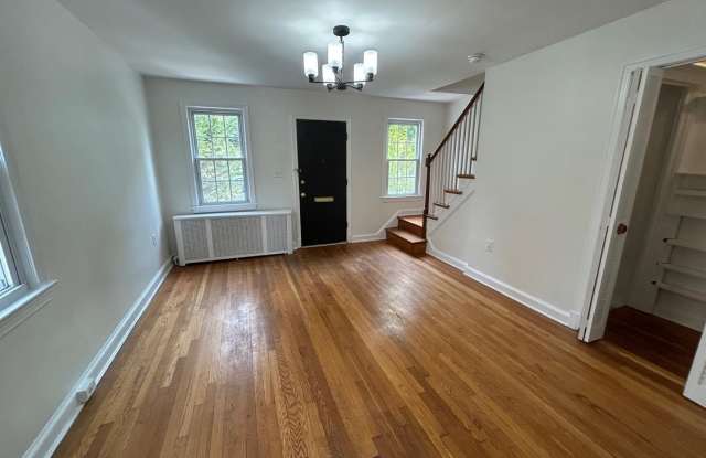 2036 TUNLAW RD NW Gallery 2