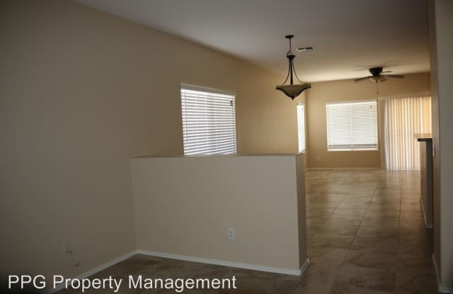 17225 W Maui Ln Gallery 4