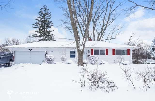 5439 Fenlake Road photos photos