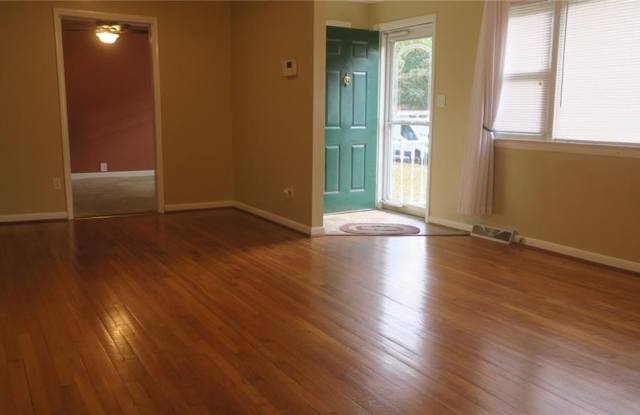 215 Clemwood Parkway Gallery 4