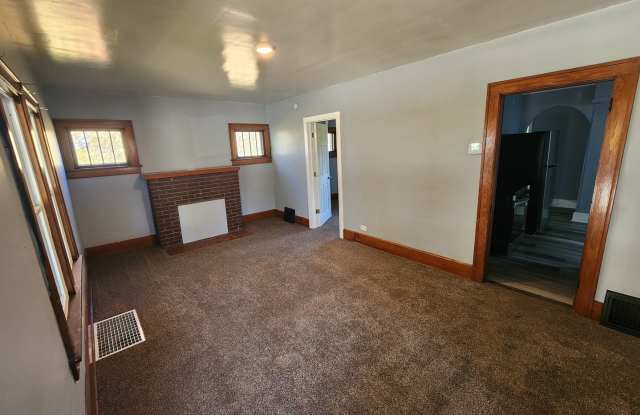 3 Bedroom 1.5 Bathroom House Gallery 3