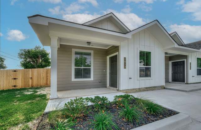 1606 West 5th St photos photos