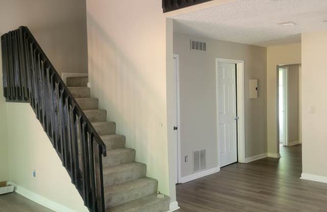 1078 Falling Water Drive Gallery 2