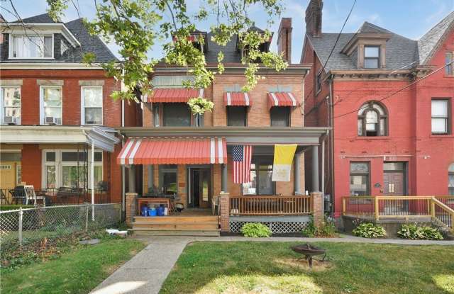 352 N Craig St photos photos