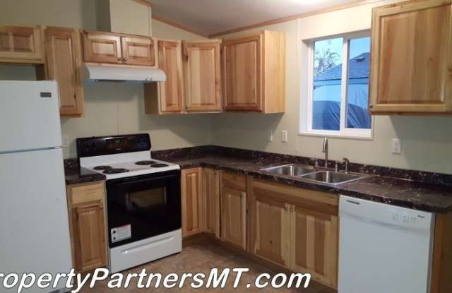Freshly Remodeled! 3 Bed 2 Bath Modular house - 118 Sunlight Avenue, Bozeman, MT 59718