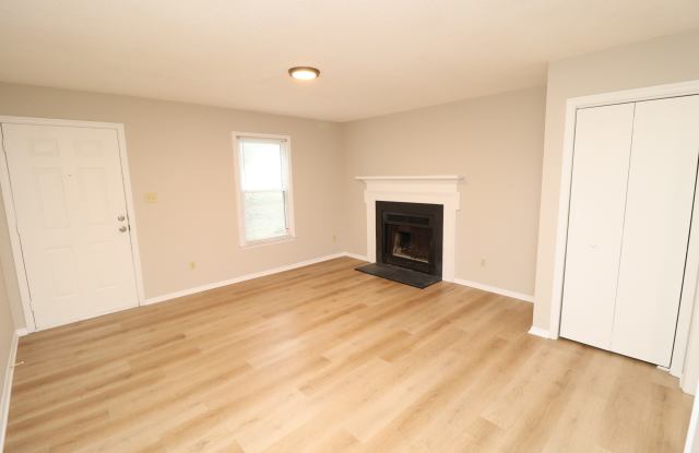 3901 Lexington Dr Apt A Gallery 3