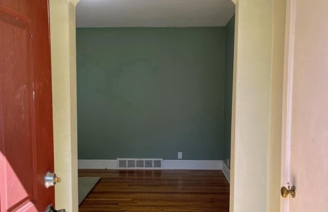 620 PENN Avenue Gallery 2