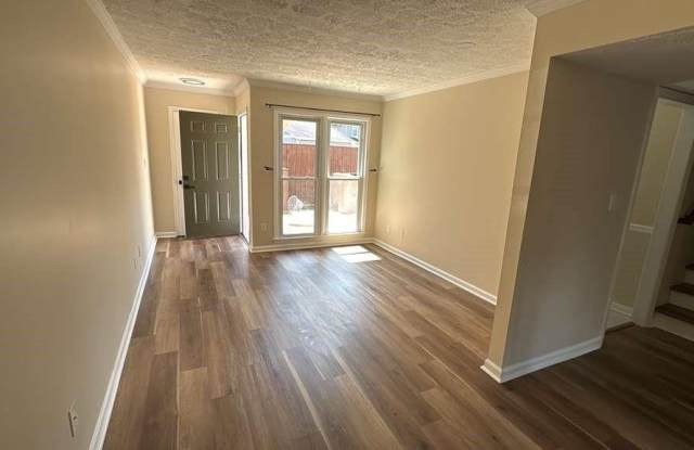 5011 Meadow Lane Gallery 3