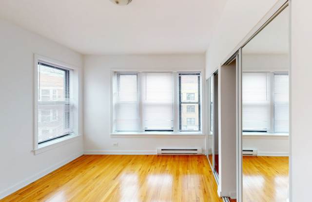 Kenwood Court Gallery 2