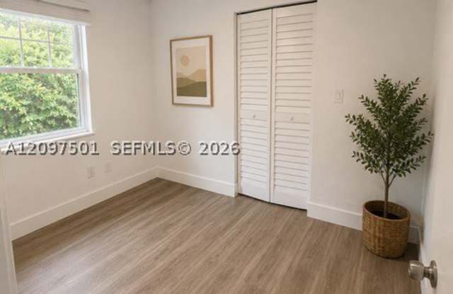 5537 NW 5th Ave Gallery 4