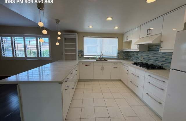 Arcadia 2 Bedroom Townhouse Gallery 4