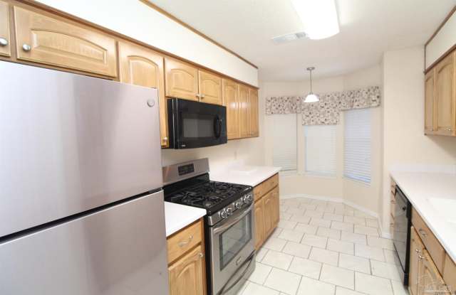 8154 Treetop Ln Gallery 4