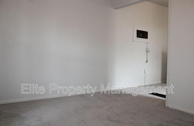 315 City Center Dr Gallery 2