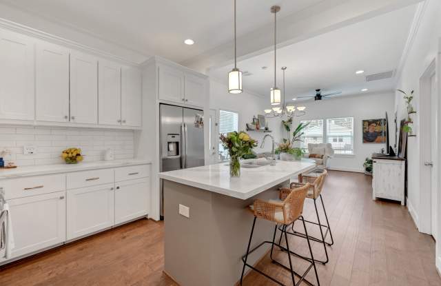 128 Amundsen Street - 128 Amundsen Street, Houston, TX 77009