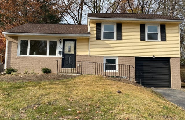 208 N CENTRAL BOULEVARD - 208 North Central Boulevard, Broomall, PA 19008