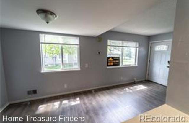 1213 S. Wheeling Way Gallery 3
