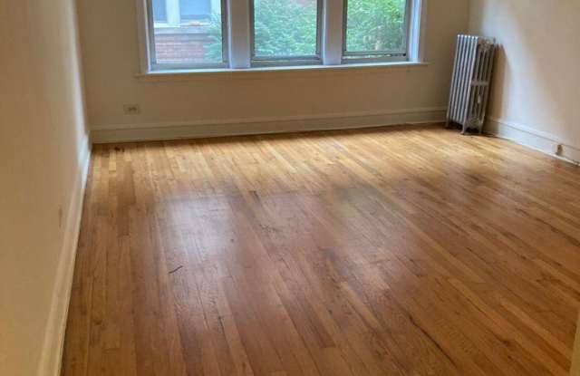 7502 N Hoyne Avenue photos photos