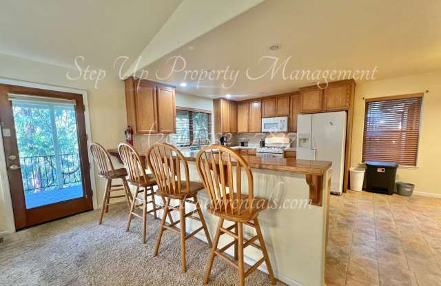 Spacious 4 Bed 2 Bath Home in Lovely Twain Harte Community! Gallery 4