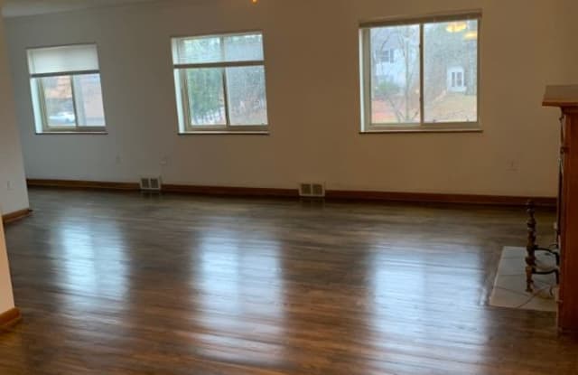 664 Eastmoor Blvd - 664 Eastmoor Boulevard, Columbus, OH 43209