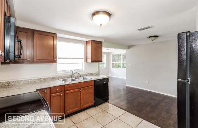 7321 Coventry Dr - 7321 Coventry Drive, Bayonet Point, FL 34668