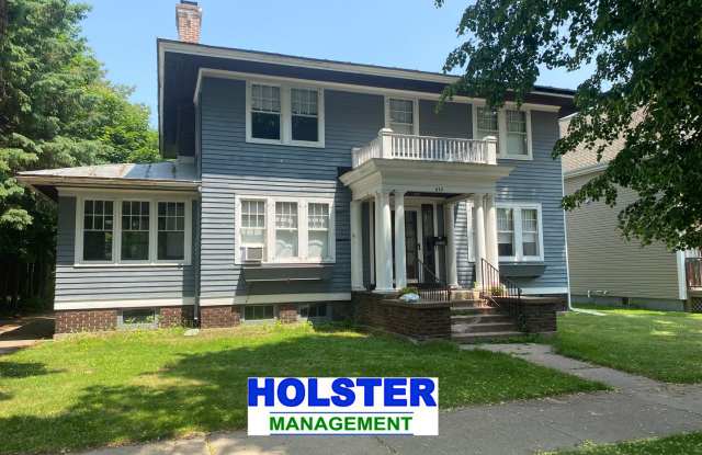 4-Bedroom, 1.5-Bath Home Just A Few Blocks From Downtown photos photos