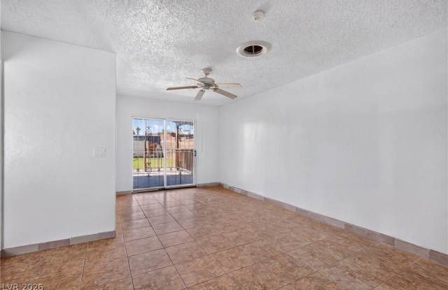 3421 Lillis Circle Gallery 3