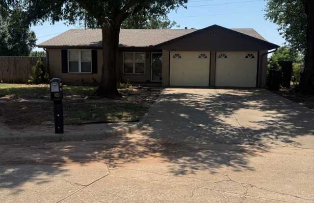 **Updated Home in Smoking Oaks Addition** photos photos