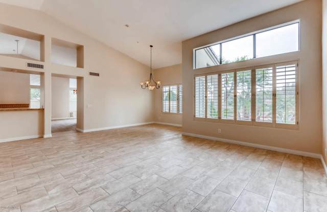 11836 E BELLA VISTA Drive Gallery 3