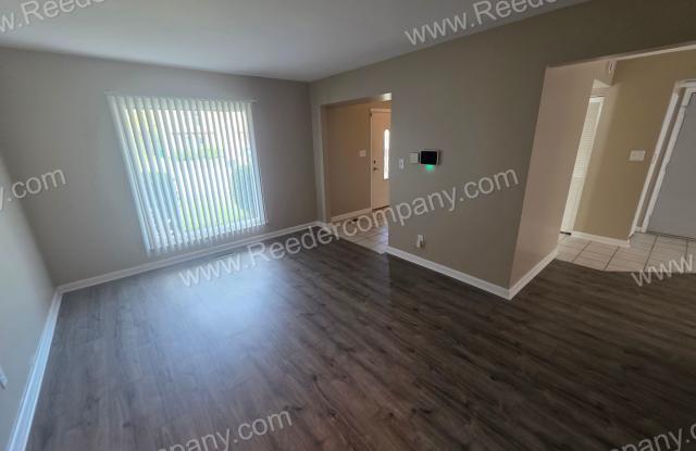Completely updated 3 bedroom 1.5 bath house in Merrillville Gallery 4