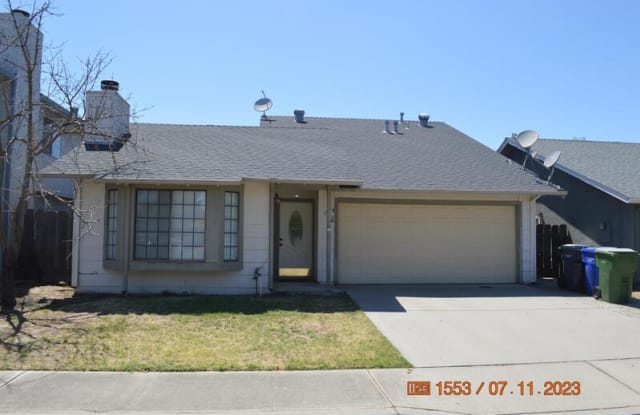 1589 Elderwood Avenue - 1589 Elderwood Avenue, Turlock, CA 95380