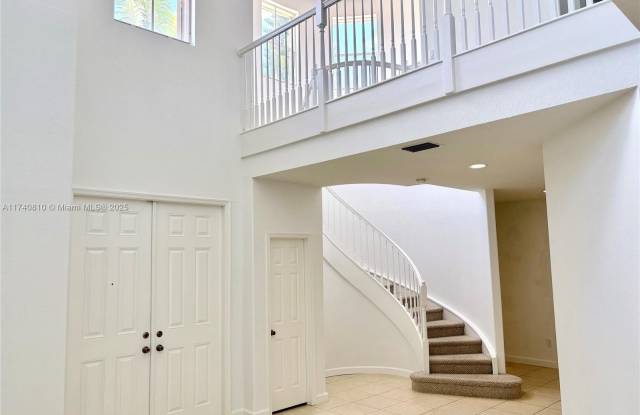 10514 Galleria St photos photos