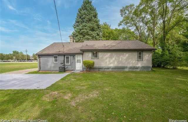4907 JOHN R Road Gallery 4