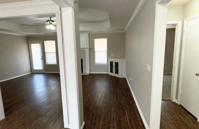 241 W Pines Way Gallery 3