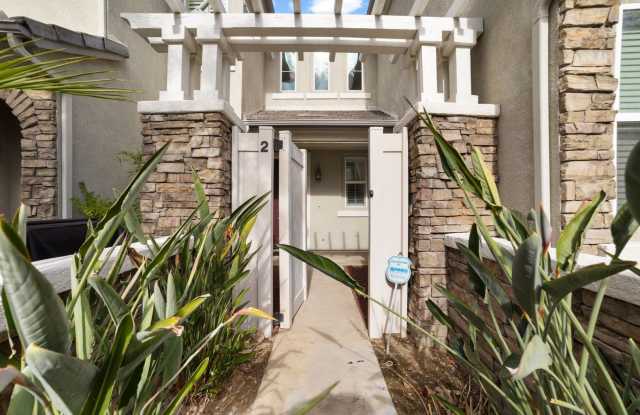 Charming 2BR Townhome in Rancho Cucamonga (Walking distance to Victoria Gardens!) Gallery 3