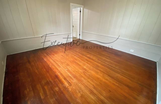 Downtown Living: 1 Bedroom Apartment with All Bills Paid Gallery 2