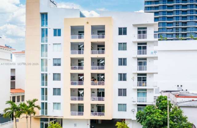 425 NE 30th St - 425 Northeast 30th Street, Miami, FL 33137