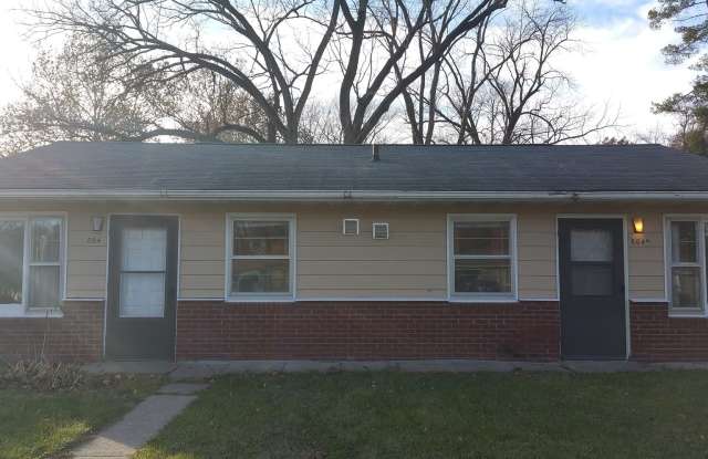 1 bedroom, 1 bath duplex in Coralville photos photos