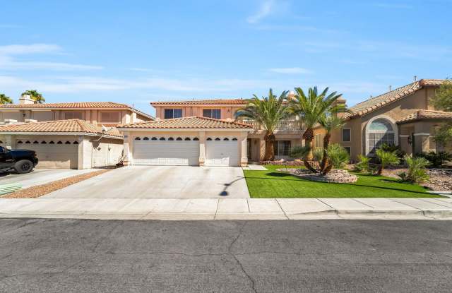 Spacious Silverado Ranch Home with Loft, Balcony & 3-Car Garage! Gallery 3