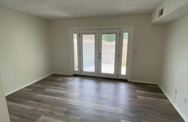 The Cloister Condominiums - 2 bedroom, 1 bath ***RENT SPECIAL*** Gallery 4