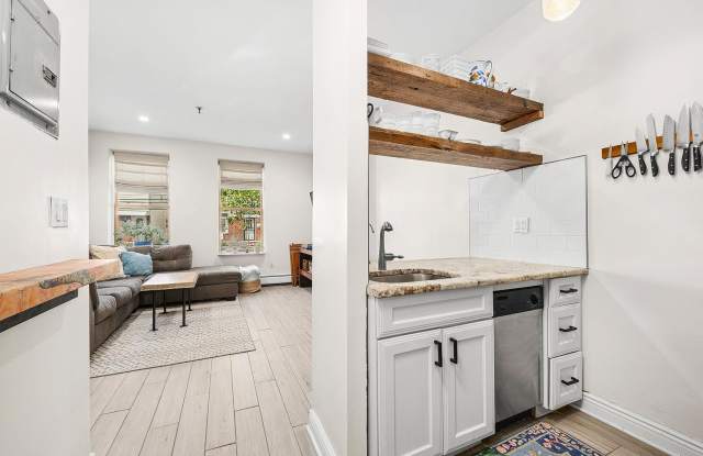 54 Magnolia Ave Apt 1-5 photos photos